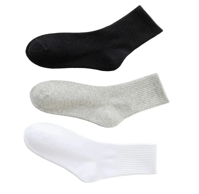 Set of five Habicare cotton sport socks for kids aged 3-13 in various colors, featuring comfortable, breathable fabric for active wear.