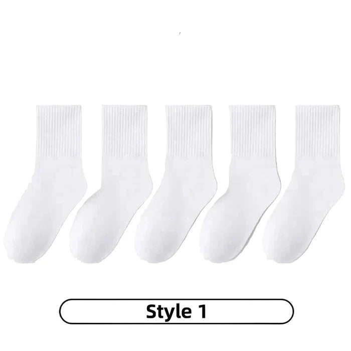 Set of five Habicare cotton sport socks in various colors for children aged 3 to 13, featuring comfortable, breathable fabric.