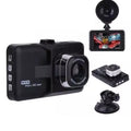 9eight5 dash cam capturing clear road footage, supports 4GB to 32GB memory cards for reliable vehicle recording.