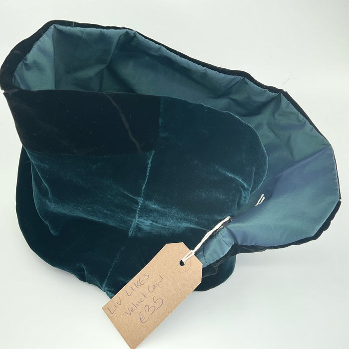 Liv Likes - Velvet Cowl