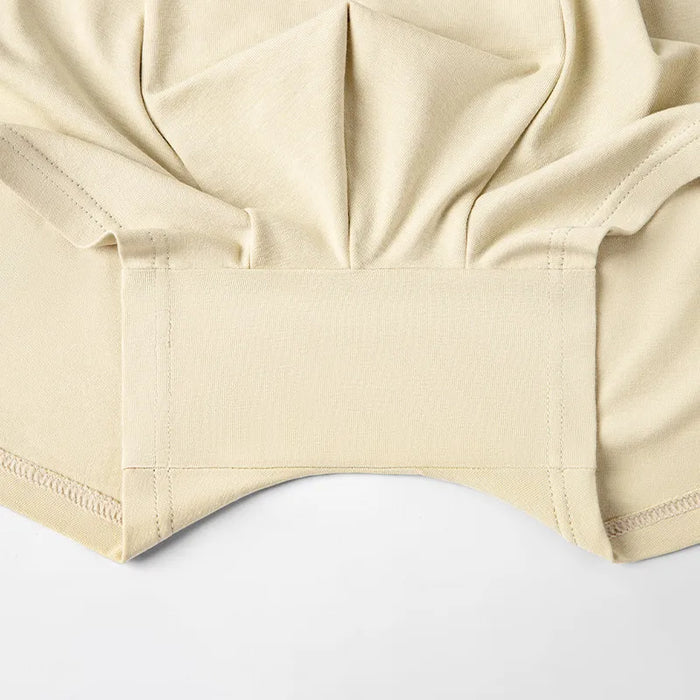 Men's cotton boxer shorts with antibacterial, breathable fabric and soft comfort, featuring a snug fit and classic design.