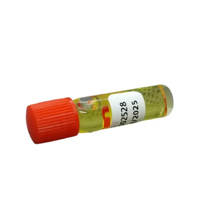 Habicare Mobieus Watch Oil 8000/4 TWS container with black cap, used for lubricating watch movements.
