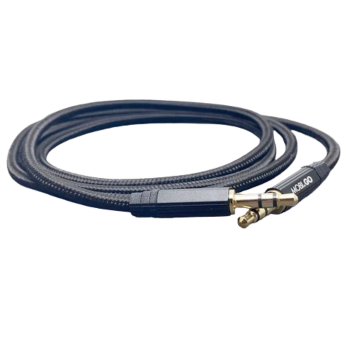 9eight5 Mobigo 1m 3.5mm audio cable showing male connectors on each end for device connection.
