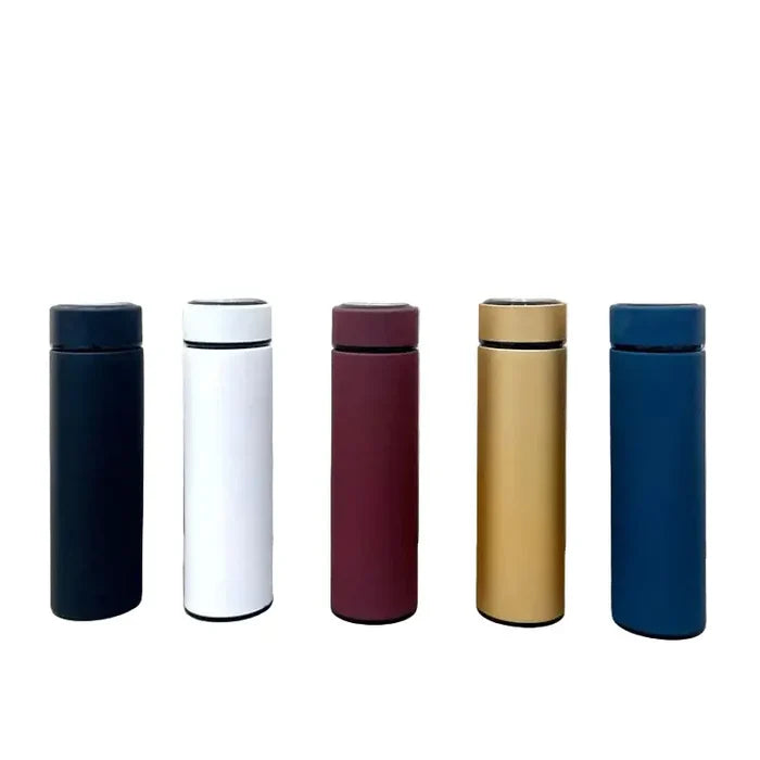 Stainless steel Habicare thermos bottle, 500ml capacity, with a sleek silver finish and screw-top lid for hot and cold beverages.