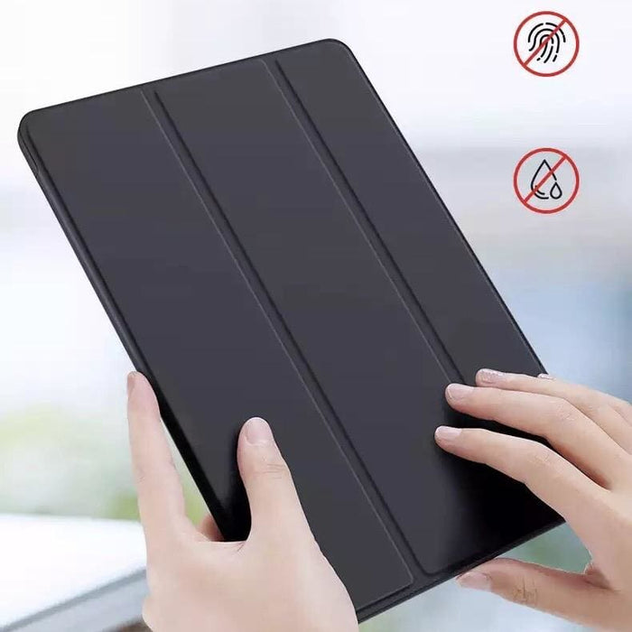 Black stylish cover for iPad Mini 1, Mini 2, and Mini 3 by 9eight5, showcasing a sleek protective case for tablets.