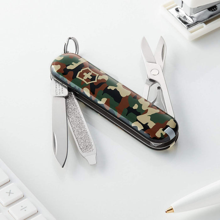 Victorinox Swiss Army Classic SD Multipurpose Tool, Camouflage