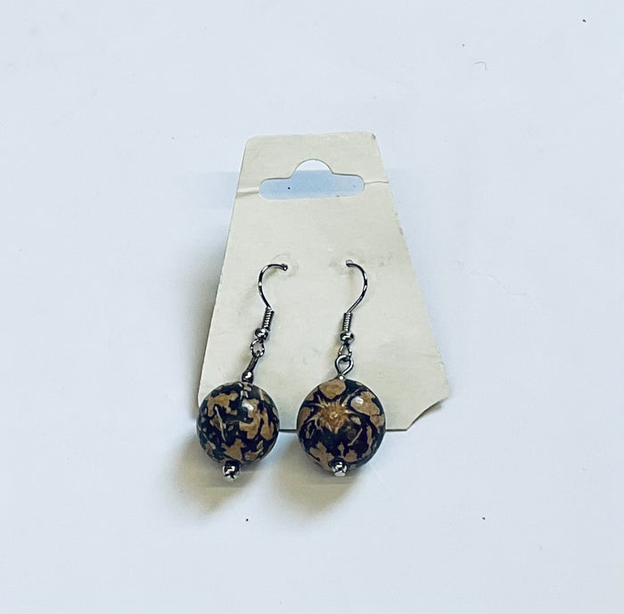 World Design Amazon Seed Small Earrings