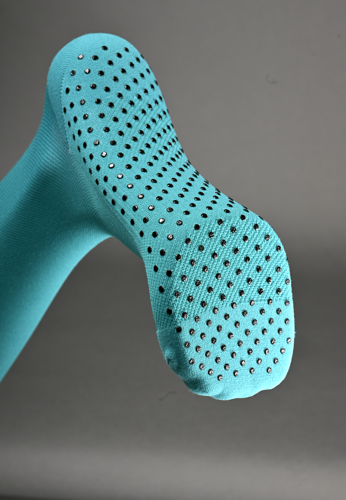 Zillo Explorer travel compression sock from ZilloPillow with supportive fit, designed for comfortable long-distance travel.